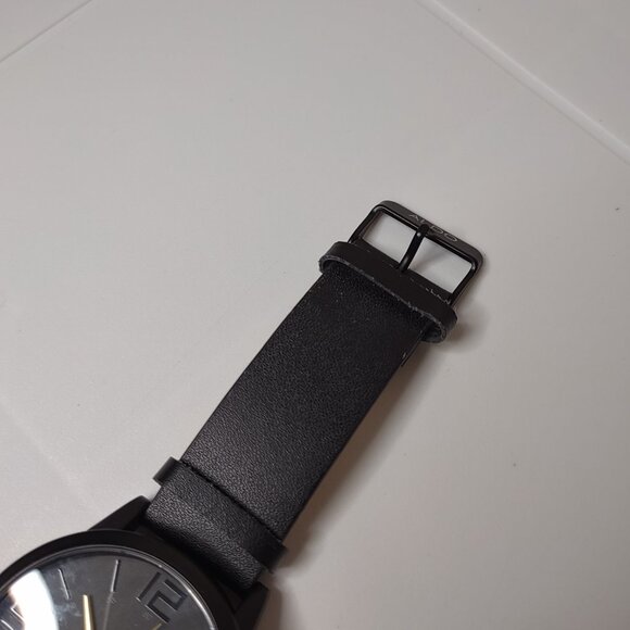 Very Awesome Black Aldo Analog Watch - Picture 2 of 11